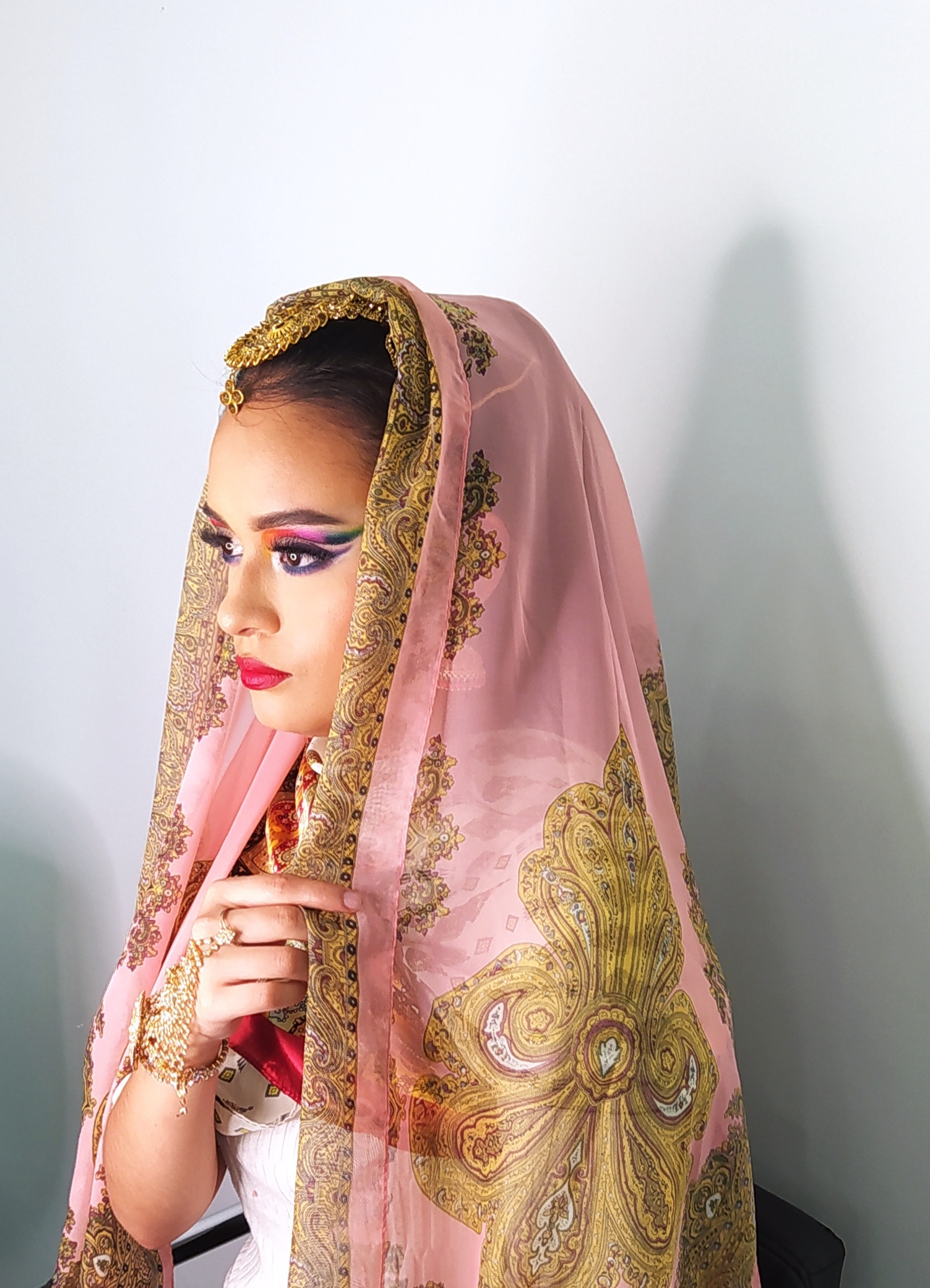 Artistic makeup with creative application and advanced technique by Ale Karbaum